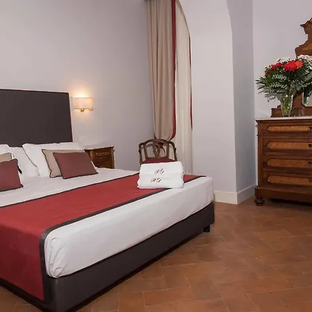 מלון Palazzo Riario Sforza 4*