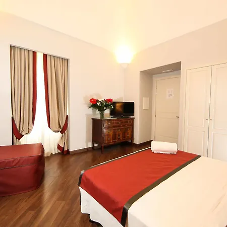 מלון Palazzo Riario Sforza 4*