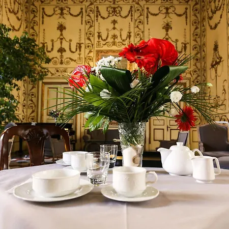 Palazzo Riario Sforza מלון 4*