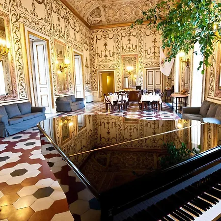 Palazzo Riario Sforza מלון